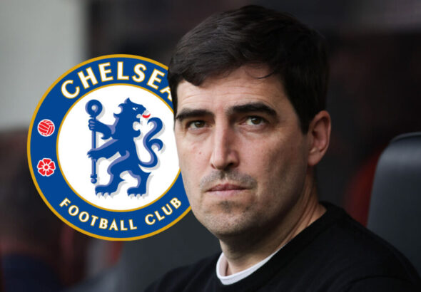 F365-Andoni-Iraola-with-Chelsea-badge-1-1320x742