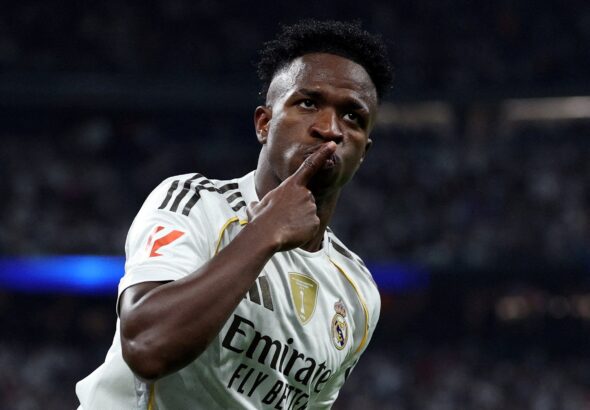 2025-10-04T205703Z_1930096321_UP1ELA41KDF2Q_RTRMADP_3_SOCCER-SPAIN-RMA-VIL