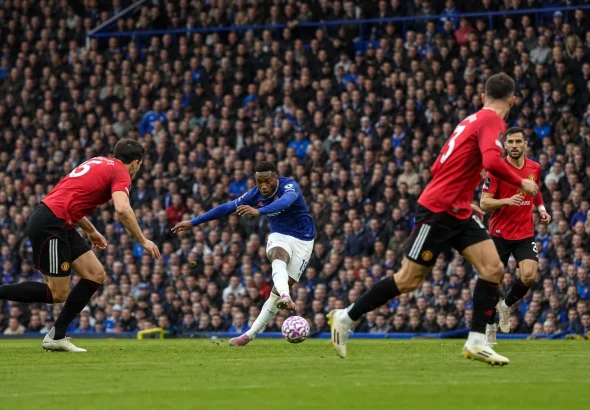 everton_draws_with_manchester_united_tha_1788708326442